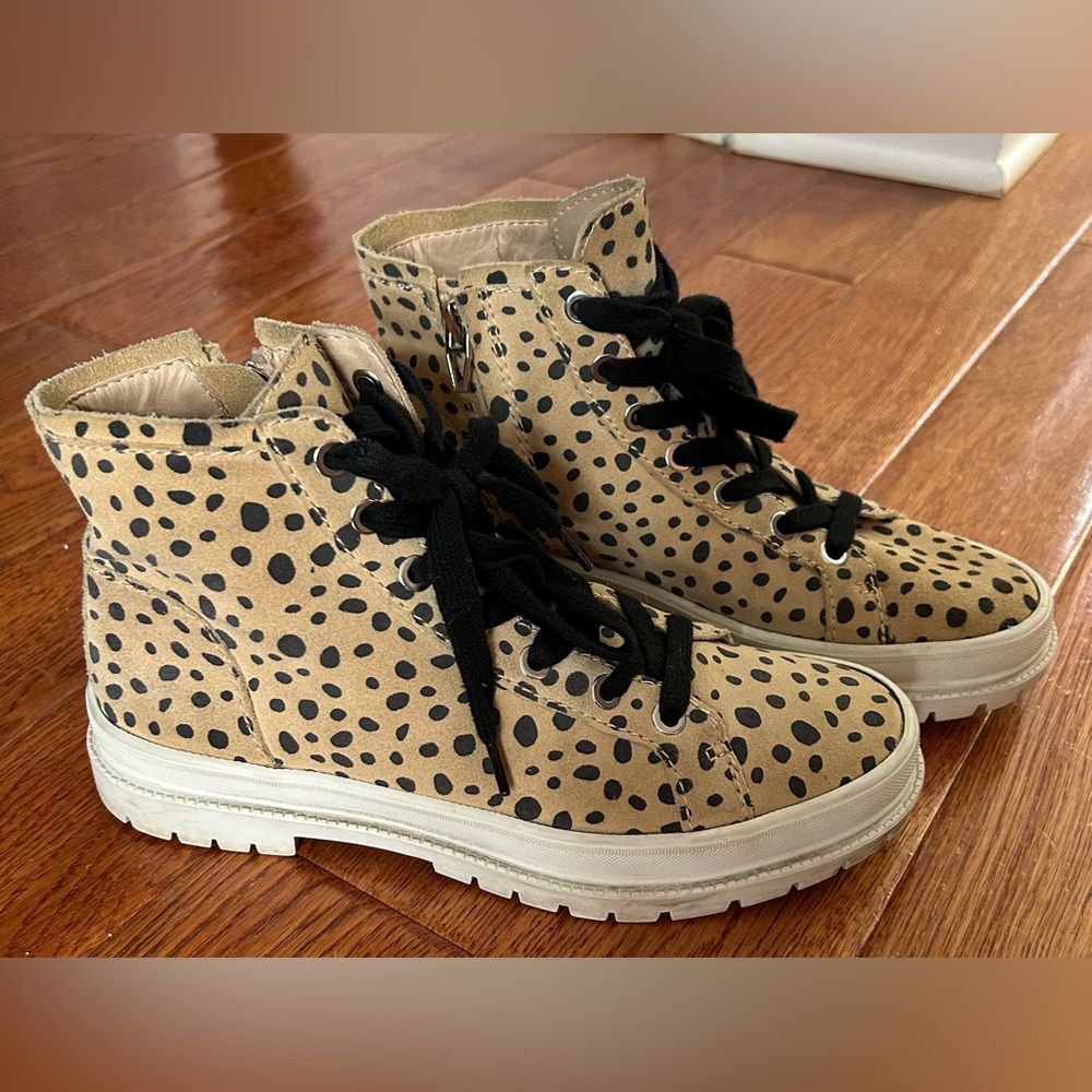 Dolce Vita Cream Leather Sneakers